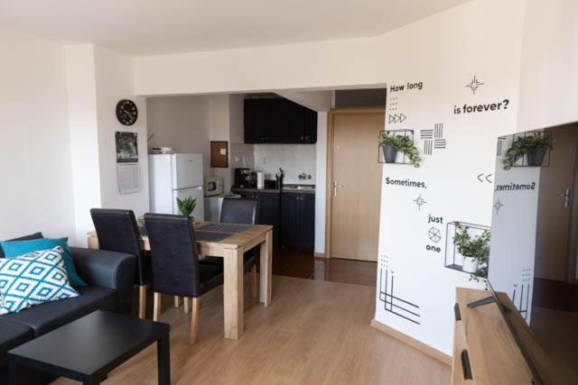 Lovely 1Bd Flat Near The Sea Garden By Flat Mаnаger 布尔加斯 外观 照片