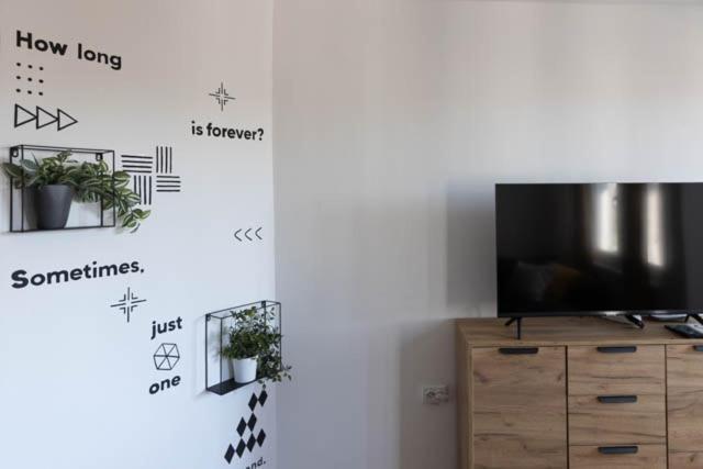 Lovely 1Bd Flat Near The Sea Garden By Flat Mаnаger 布尔加斯 外观 照片